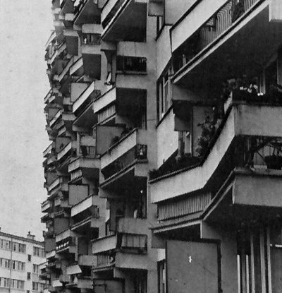 Bloki z wielkiej płyty na Popowicach na zdjęciu z 1975 roku